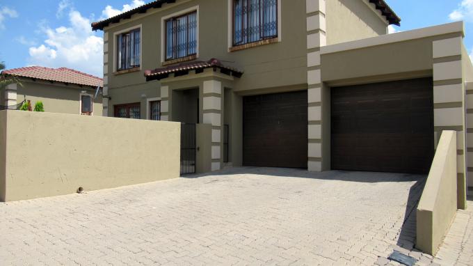 3 Bedroom Sectional Title for Sale For Sale in The Reeds - Private Sale - MR428510