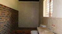 Bathroom 2 - 7 square meters of property in Doornpoort