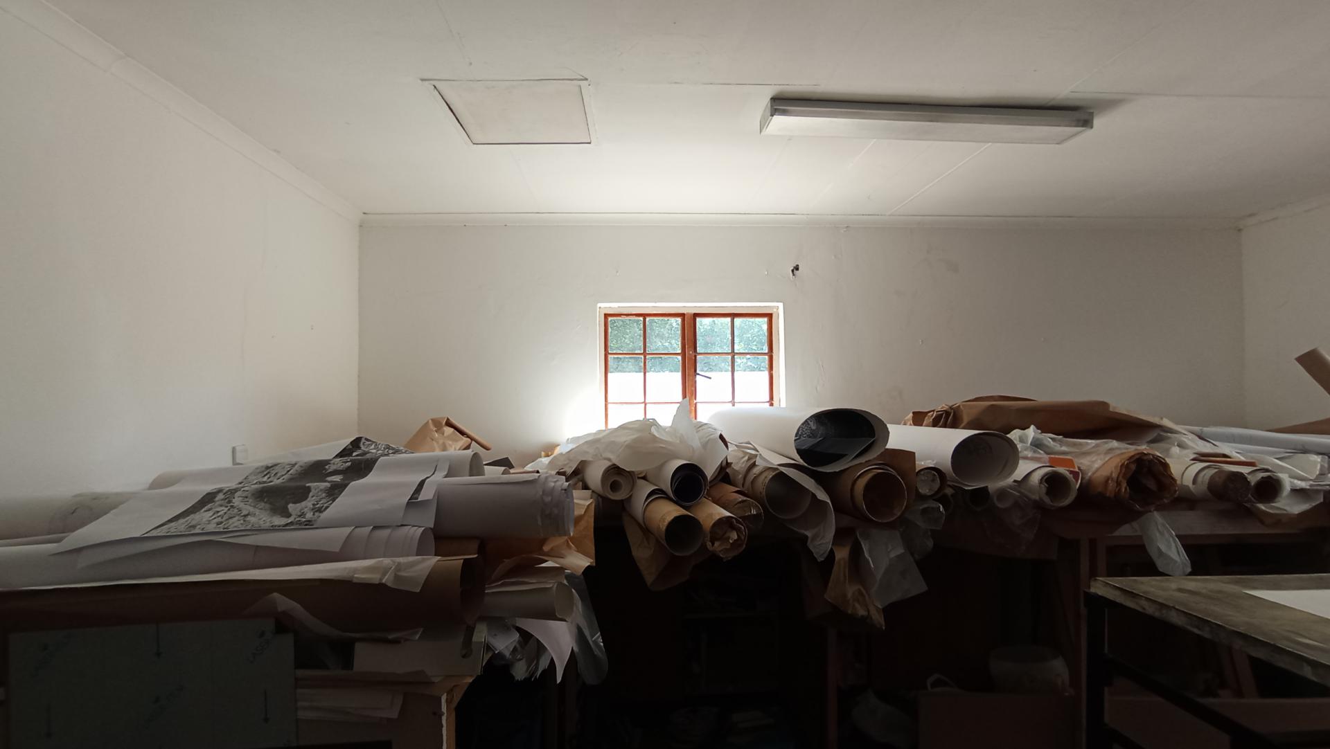 Spaces - 185 square meters of property in Witkoppen