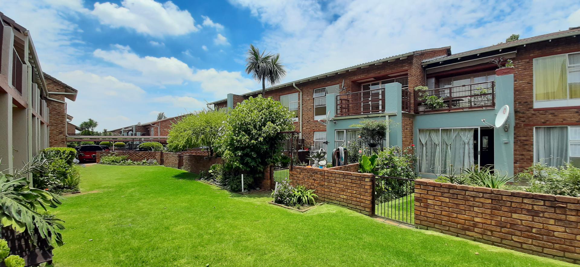 2 Bedroom Apartment for Sale For Sale in Ravenswood MR4286