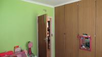 Bed Room 1 - 25 square meters of property in Vaalpark