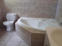 Main Bathroom - 4 square meters of property in Uvongo