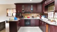 Kitchen - 12 square meters of property in Genazano