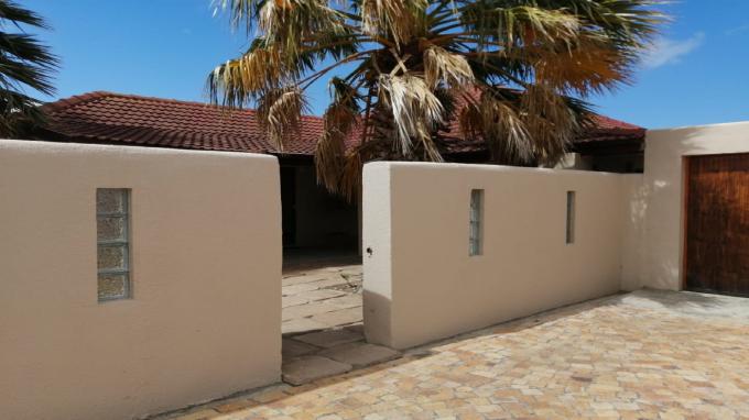 3 Bedroom House for Sale For Sale in Gordons Bay - Home Sell - MR429066