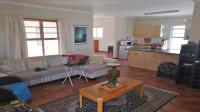 Lounges - 24 square meters of property in Gordons Bay