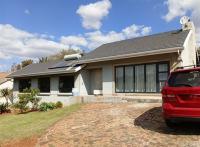 Front View of property in Mondeor