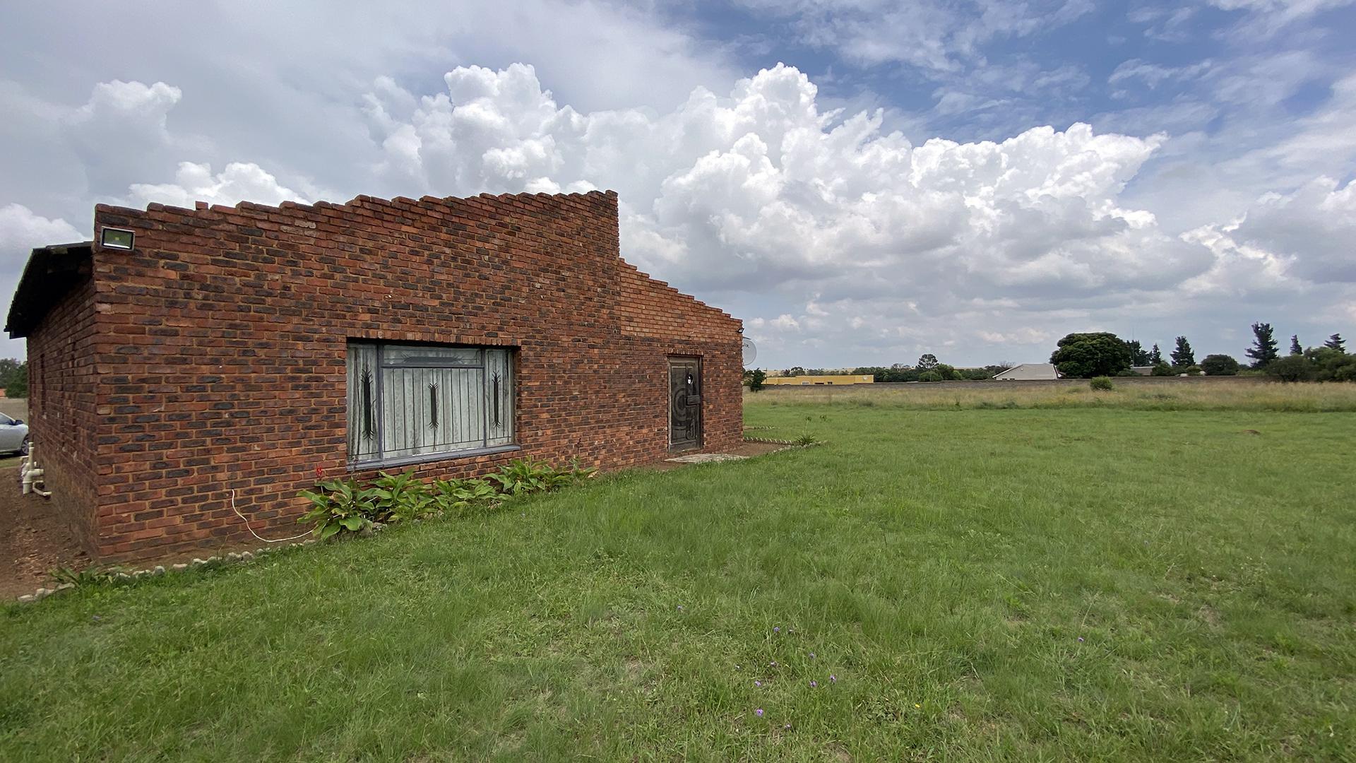 Front View of property in The Balmoral Estates