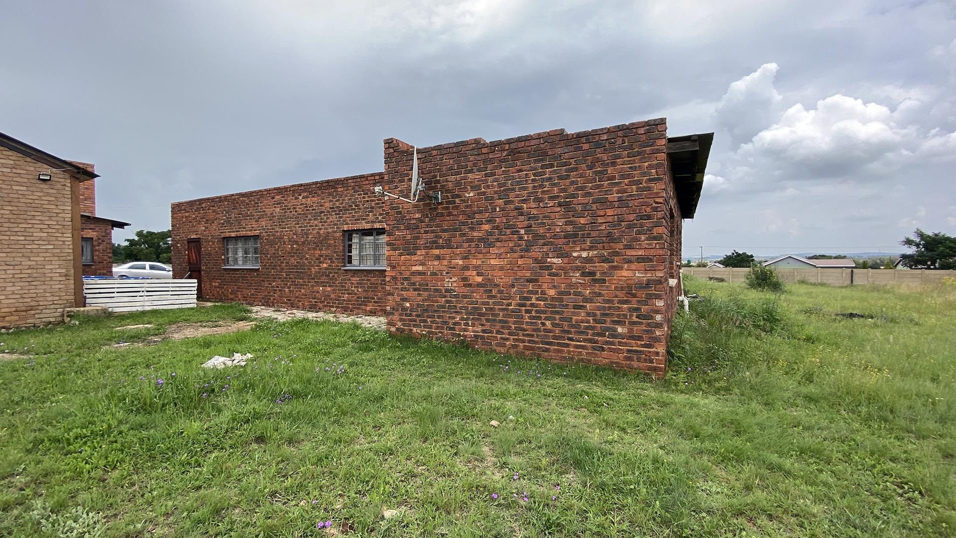 Backyard of property in The Balmoral Estates