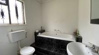 Main Bathroom - 9 square meters of property in The Balmoral Estates