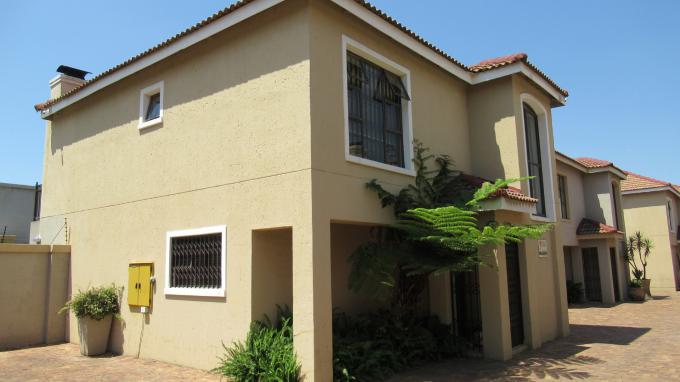 3 Bedroom Duplex for Sale For Sale in Vanderbijlpark - Home Sell - MR429886