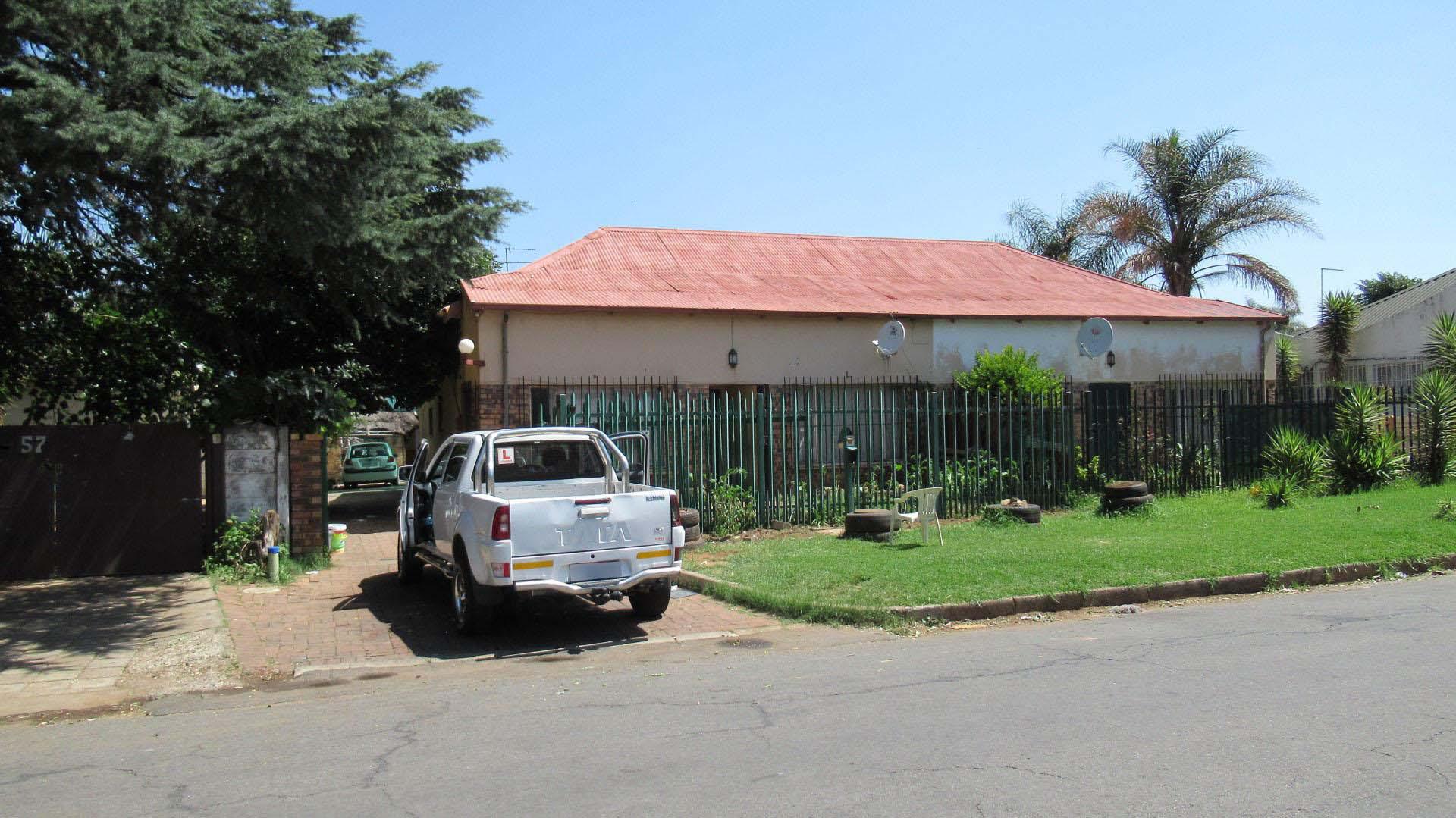 Front View of property in Boksburg