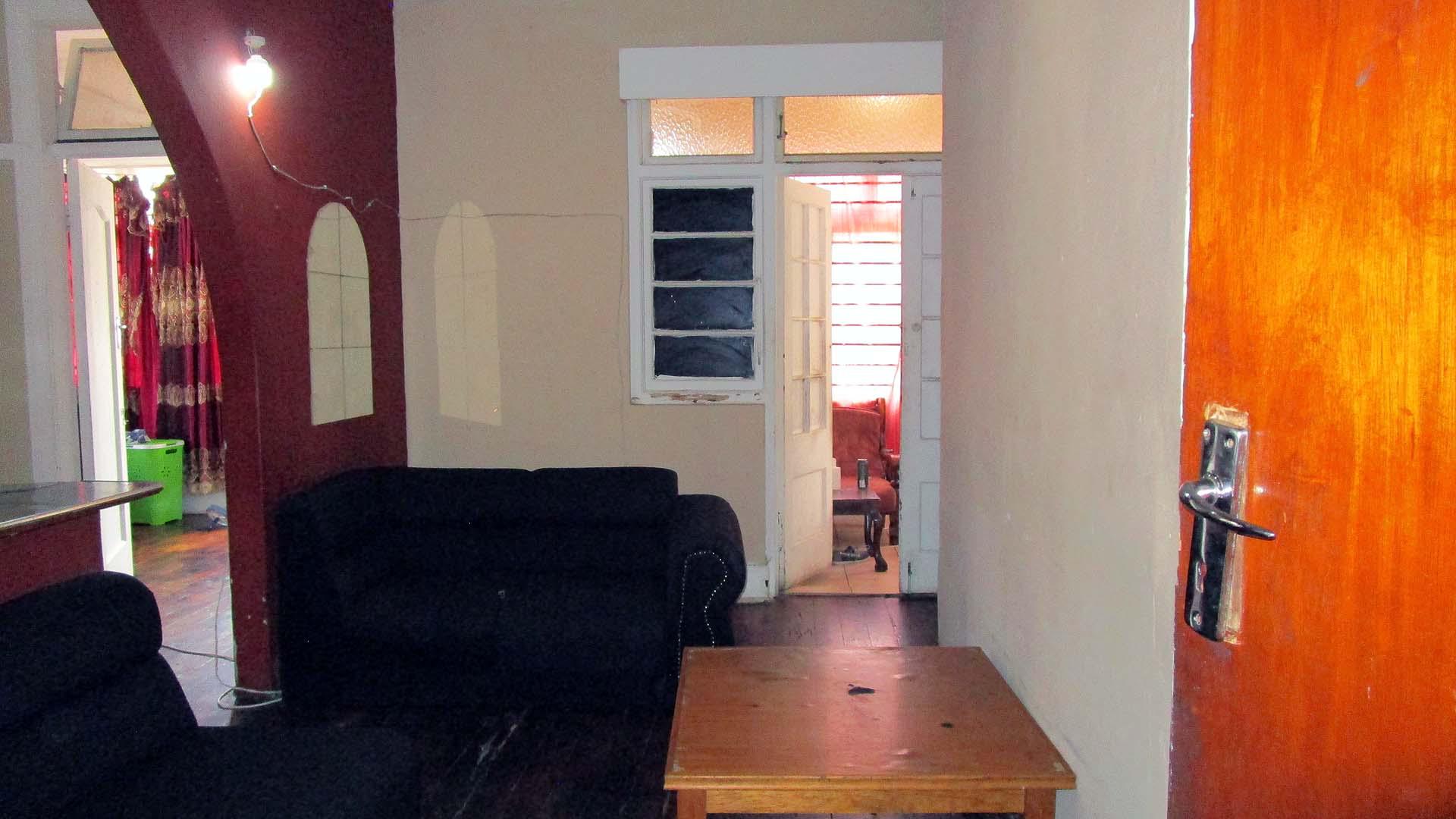 Lounges - 27 square meters of property in Bulwer (Dbn)