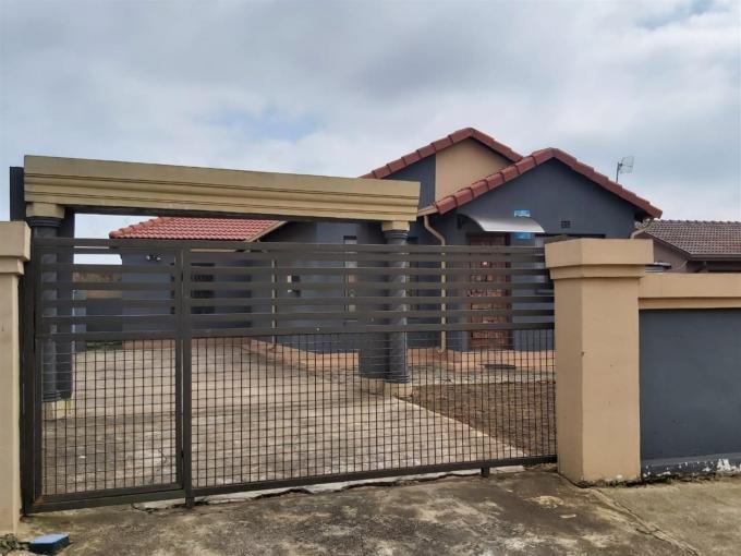 Standard Bank SIE Sale In Execution 2 Bedroom House for Sale in Germiston - MR430162