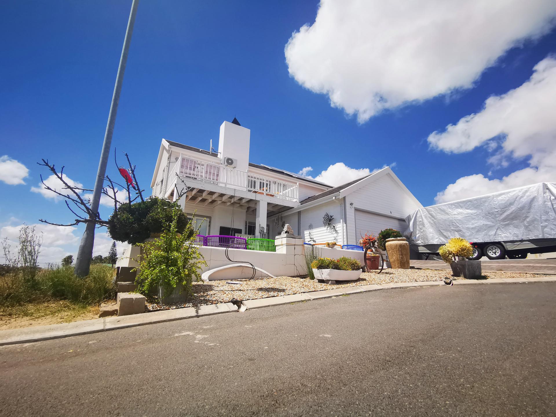 3 Bedroom House for Sale For Sale in St Helena Bay MR43090