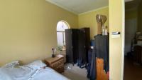 Bed Room 1 - 15 square meters of property in Paulshof