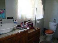 Main Bathroom - 9 square meters of property in Emalahleni (Witbank) 
