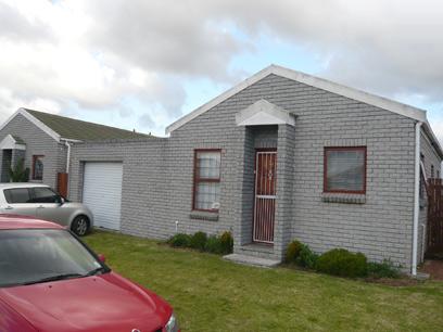 2 Bedroom Simplex for Sale For Sale in Kraaifontein - Private Sale - MR43272