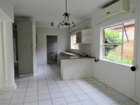 Kitchen - 13 square meters of property in Die Heuwel