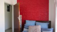 Bed Room 1 - 14 square meters of property in Norkem park