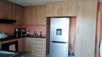 Kitchen - 11 square meters of property in Tlhabane West