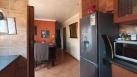 Kitchen - 9 square meters of property in The Orchards