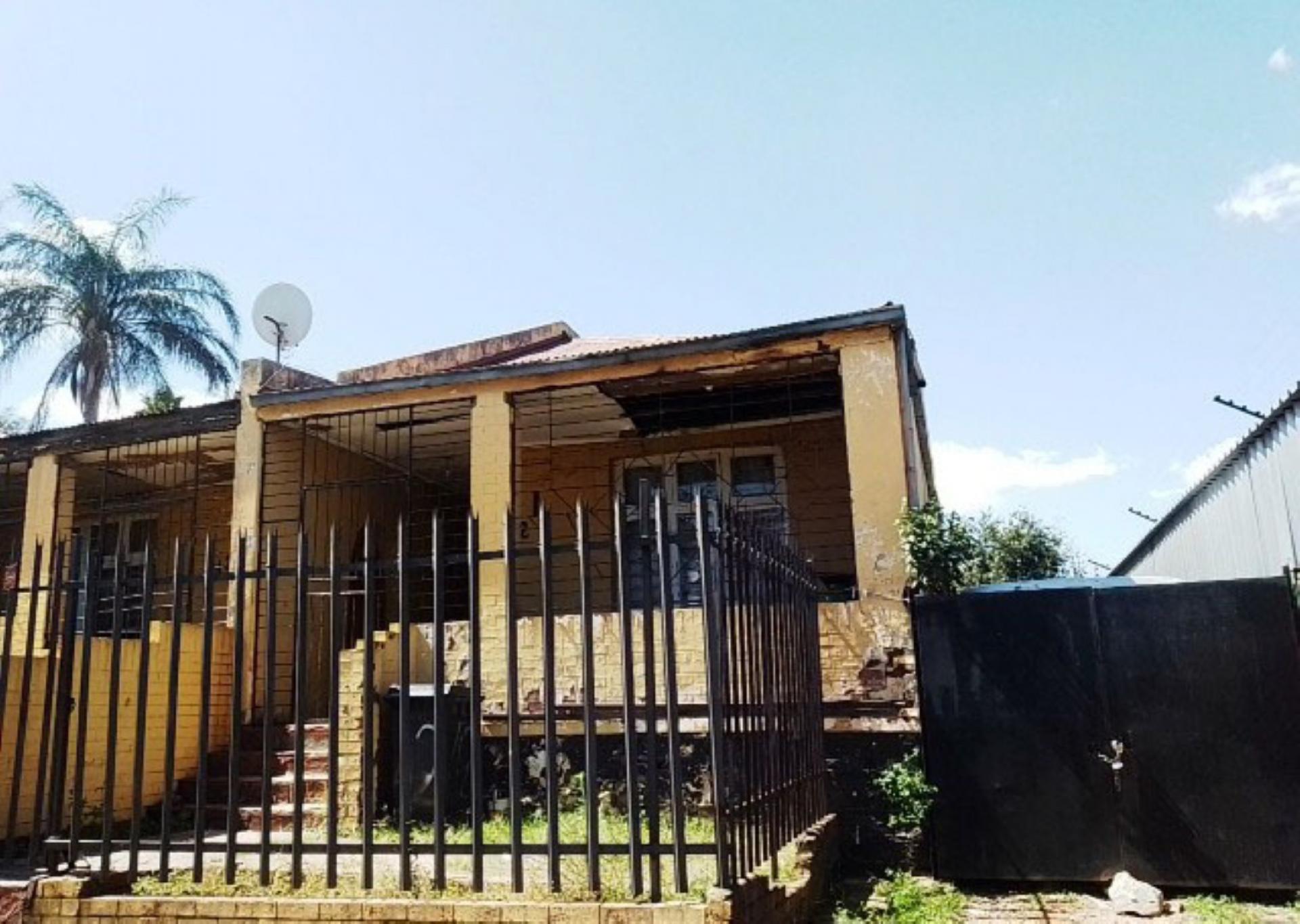 Front View of property in Johannesburg Central