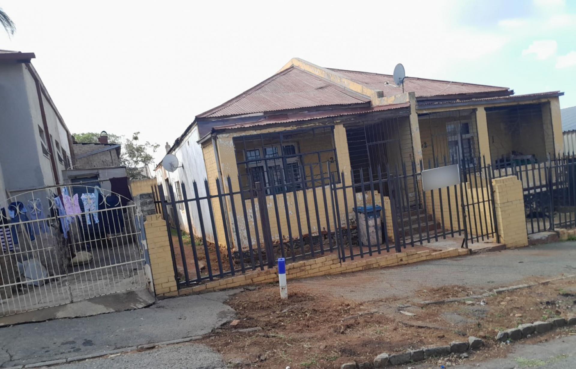 Front View of property in Johannesburg Central