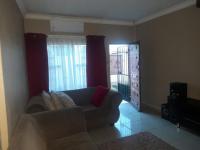 Lounges of property in Tekwane South