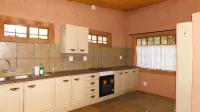 Kitchen - 97 square meters of property in Enormwater AH