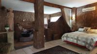 Bed Room 5+ - 243 square meters of property in Enormwater AH