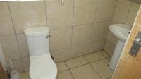 Bathroom 3+ - 40 square meters of property in Bedworth Park