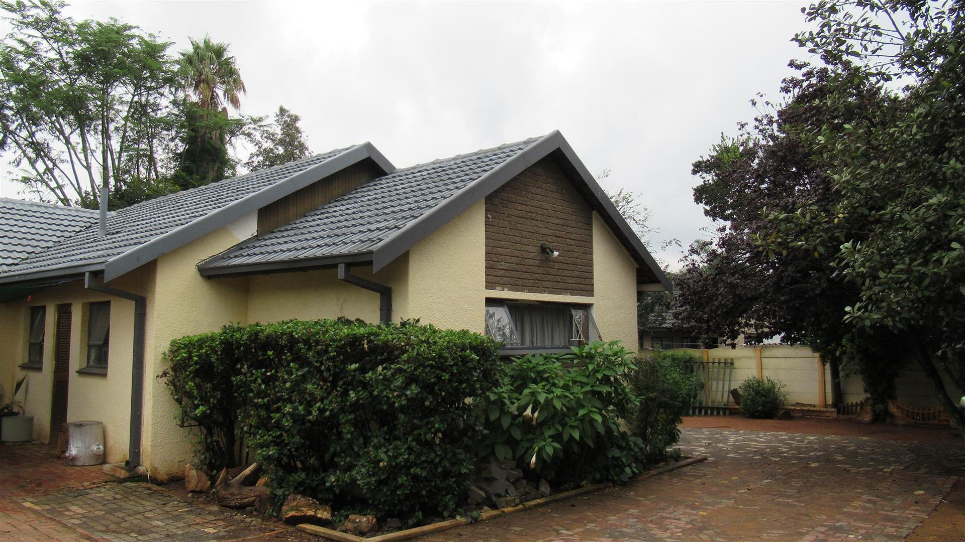 Front View of property in Birch Acres