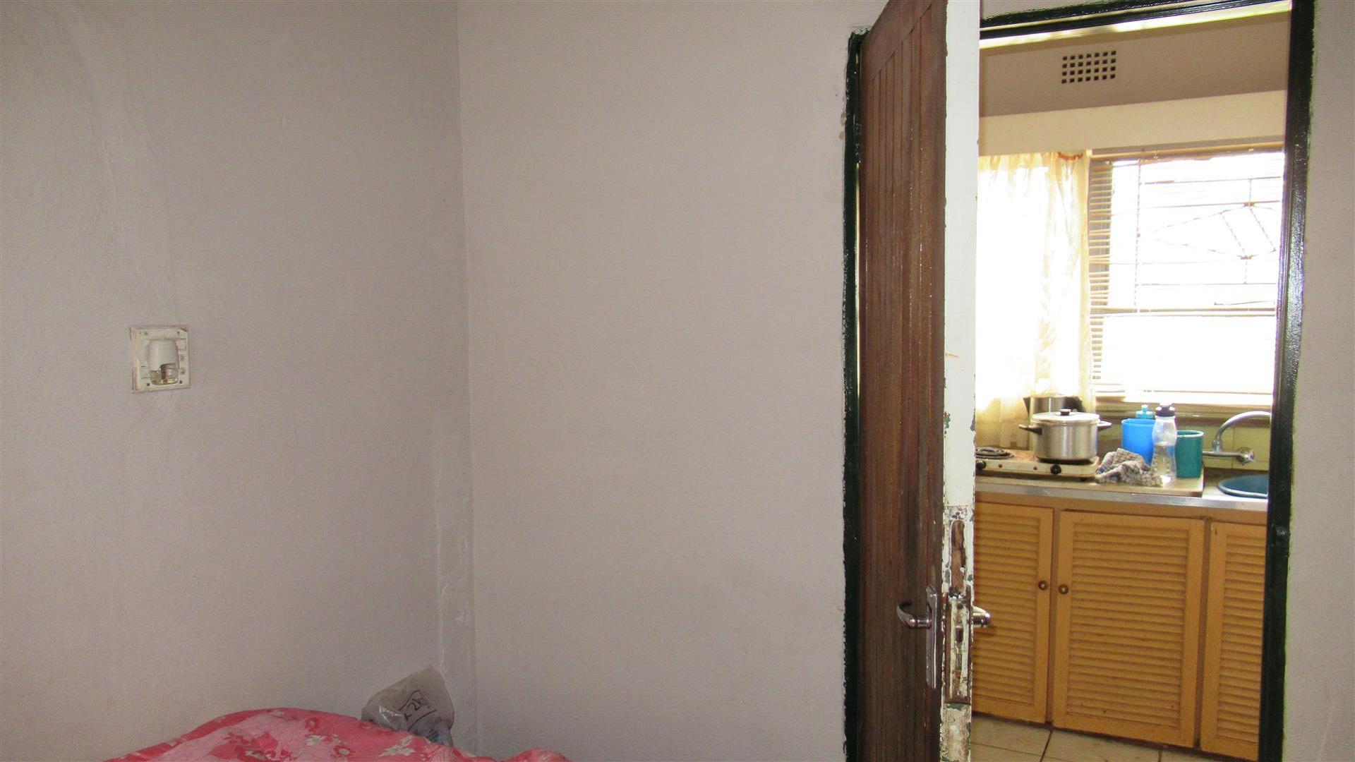 Bed Room 2 - 28 square meters of property in Birch Acres