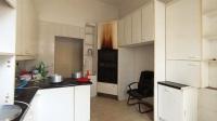 Kitchen - 23 square meters of property in Waterkloof Glen