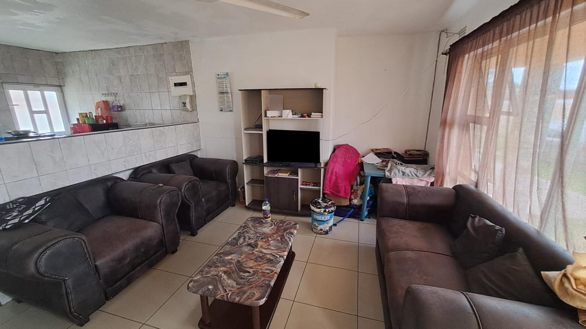 Lounges of property in Austerville