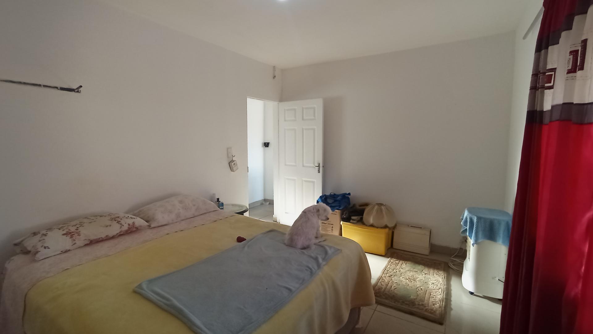 Bed Room 3 - 13 square meters of property in Austerville