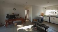 Lounges - 21 square meters of property in Austerville