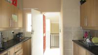 Kitchen - 12 square meters of property in Mountain View
