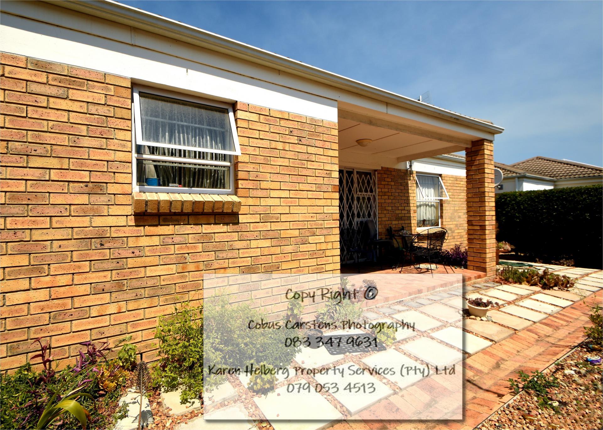 2 Bedroom House for Sale For Sale in Gordons Bay MR437014