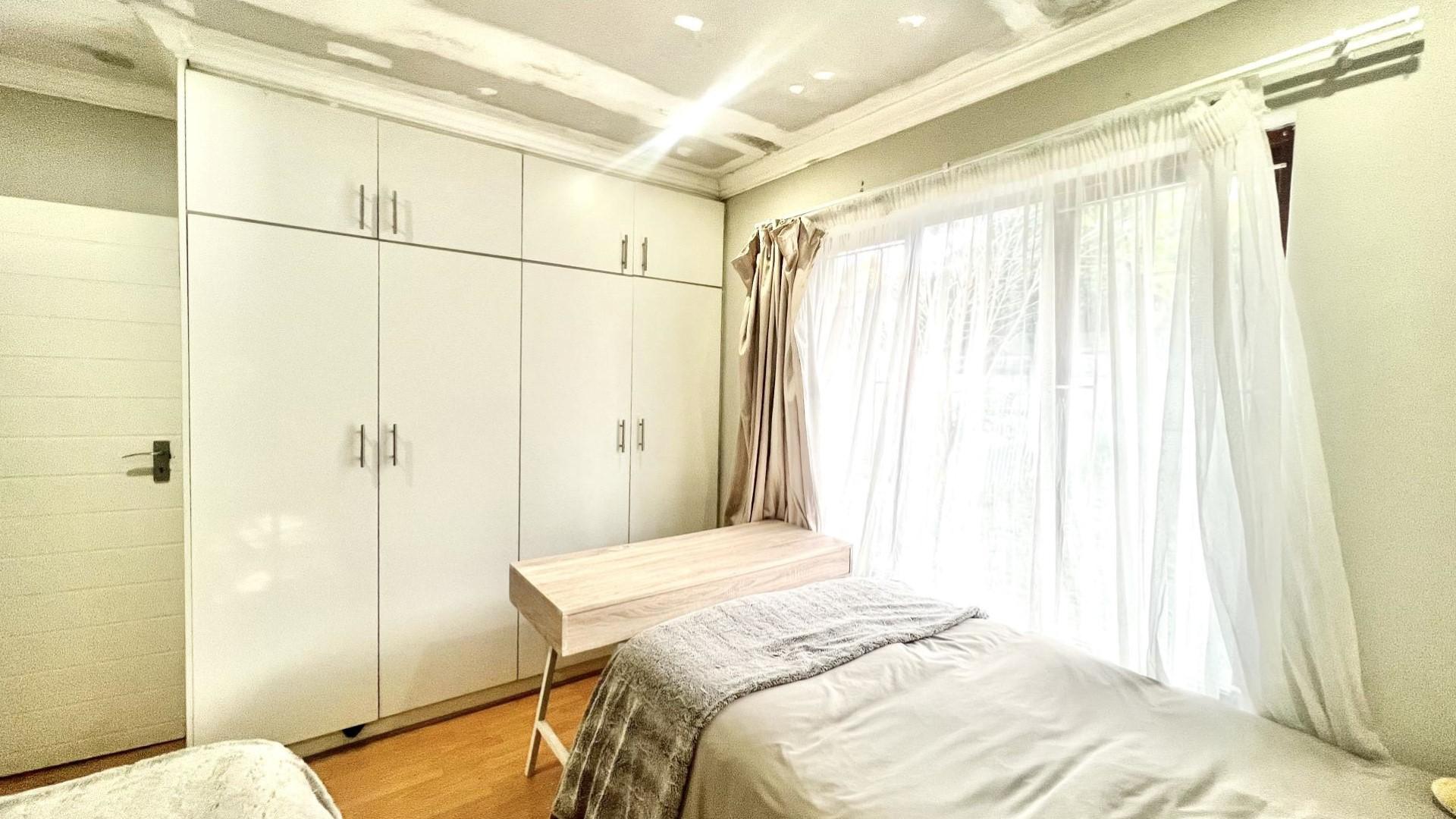 Bed Room 2 - 12 square meters of property in Pelham