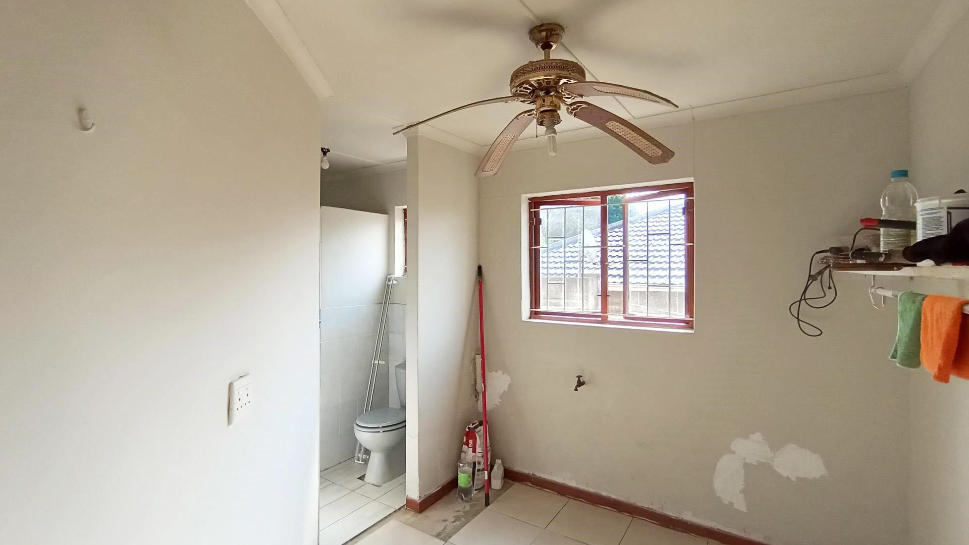 Bed Room 3 - 8 square meters of property in Pelham