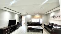 Lounges of property in Pelham