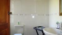 Guest Toilet - 4 square meters of property in Glen Austin AH (Midrand)