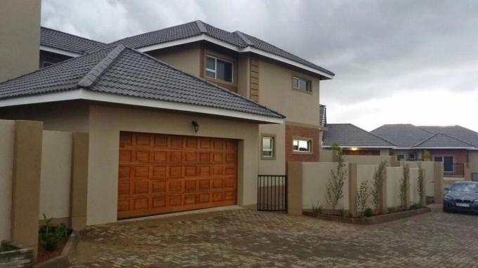 4 Bedroom House for Sale For Sale in Shellyvale - Home Sell - MR437869