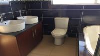 Main Bathroom of property in Shellyvale