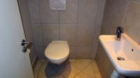 Guest Toilet - 2 square meters of property in Umhlanga Rocks