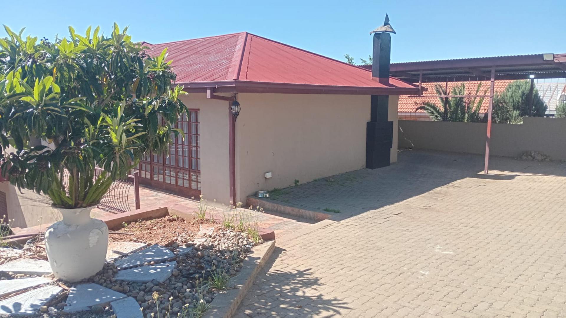 Front View of property in Bloemfontein