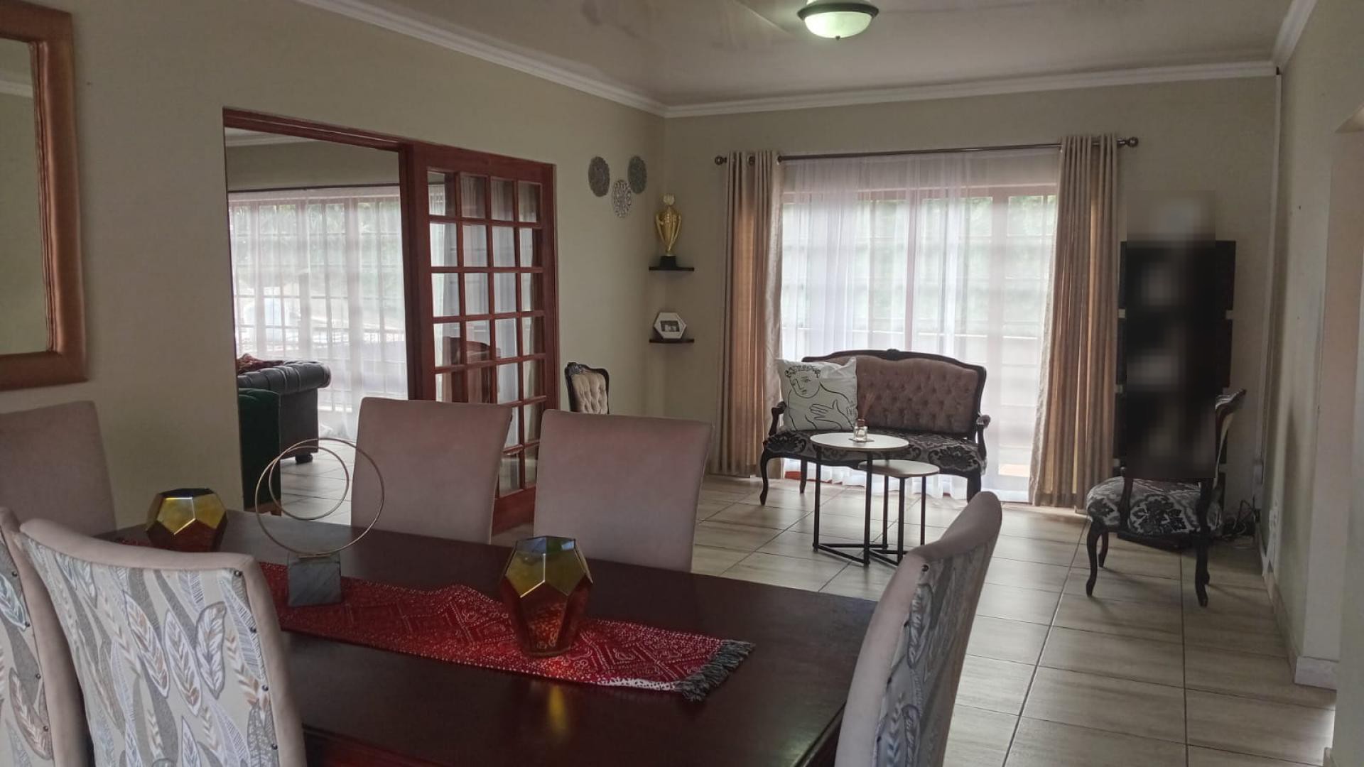 Dining Room of property in Bloemfontein