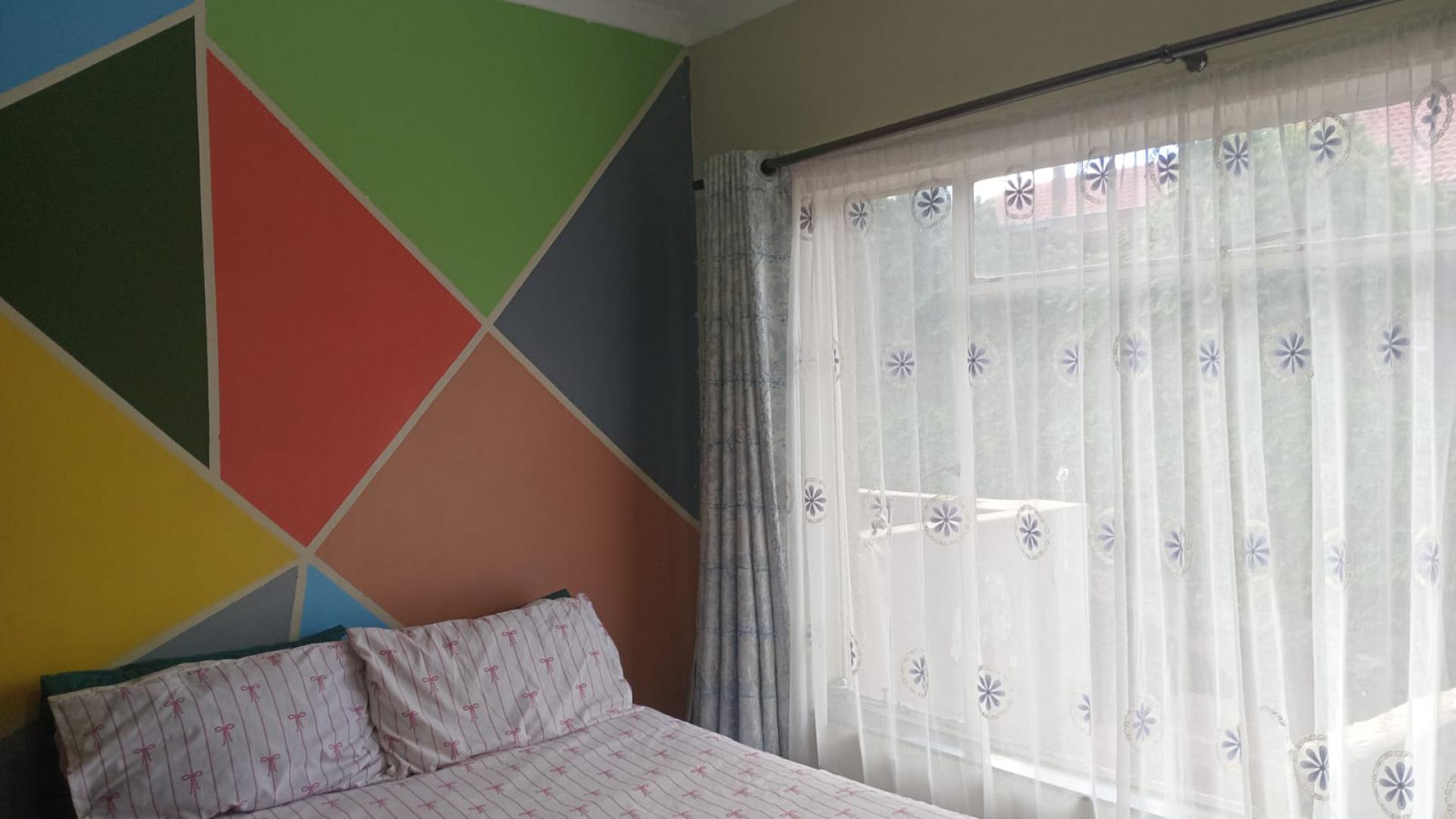 Bed Room 2 of property in Bloemfontein