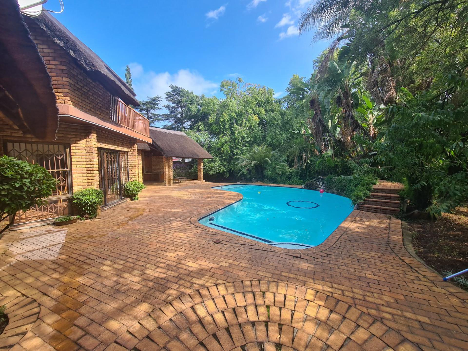 4 Bedroom House for Sale For Sale in Bryanston MR438915